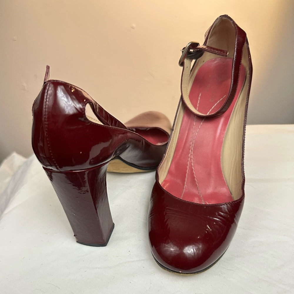 Kate Spade, 7B, Burgundy Heels Round Toe Heel
